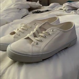White old navy sneakers